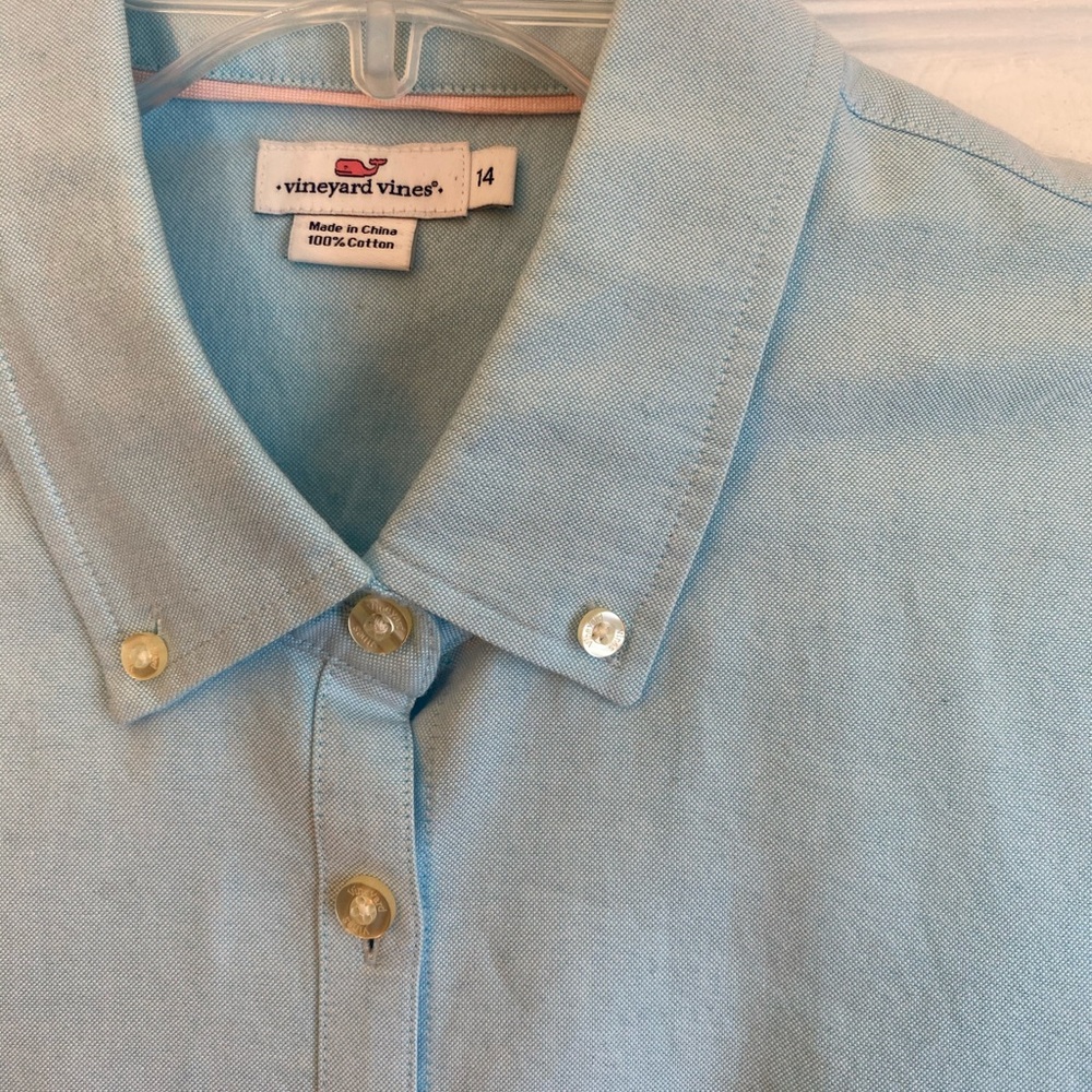 Vineyard Vines Button Down - image 2